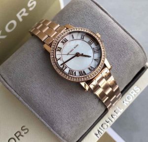 ساعت زنانه مایکل کورس MK3558 10 ساعت کلاسیک زنانه مایکل کورس MK3558